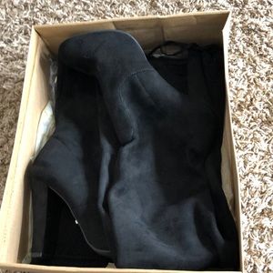 High thigh boots